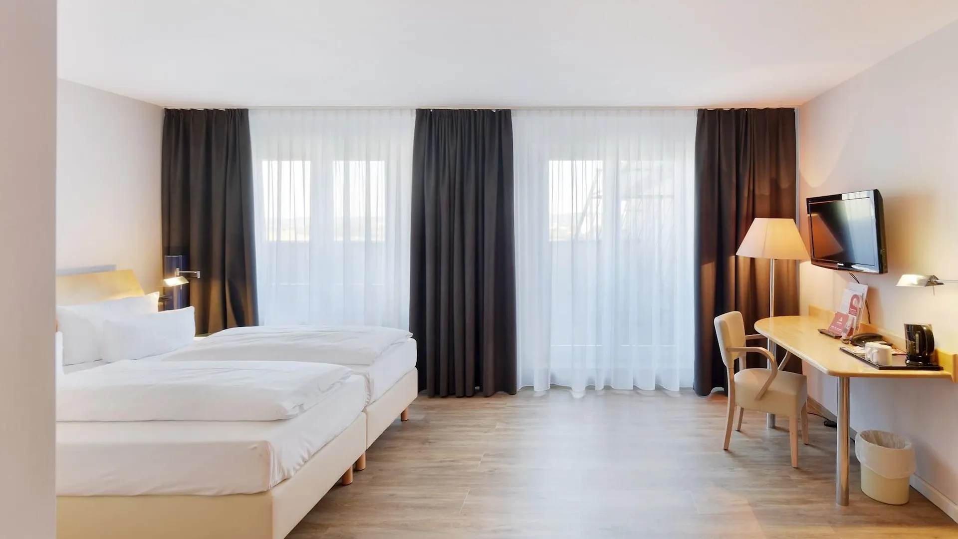 *** Hotel Amedia Dresden Elbpromenade, Trademark Collection By Wyndham Allemagne