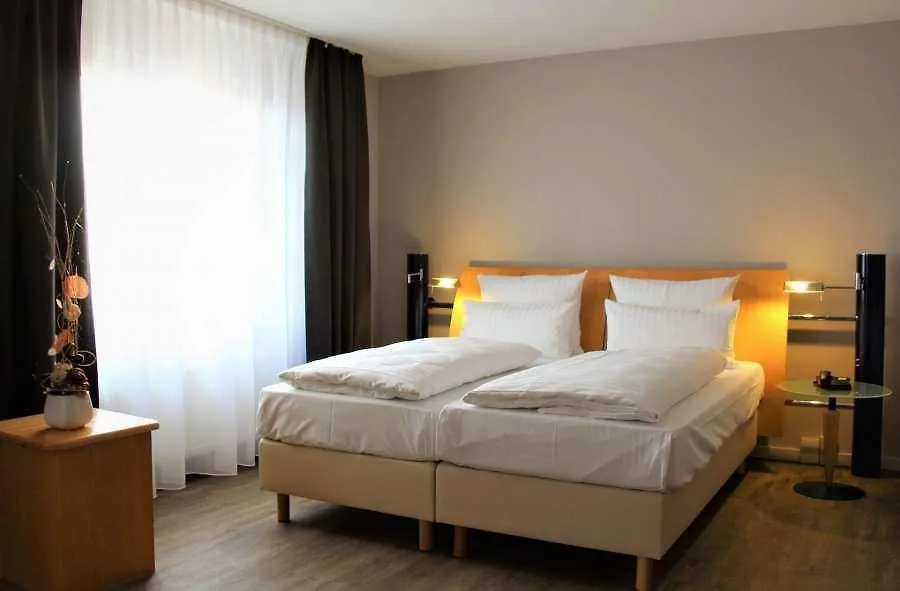 Amedia Dresden Elbpromenade, Trademark Collection By Wyndham Hotel