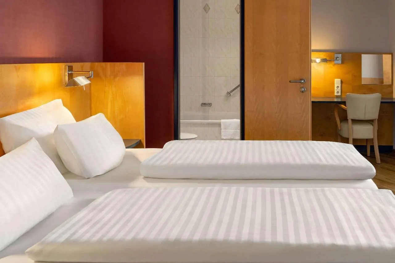 *** Hotell Amedia Dresden Elbpromenade, Trademark Collection By Wyndham Tyskland
