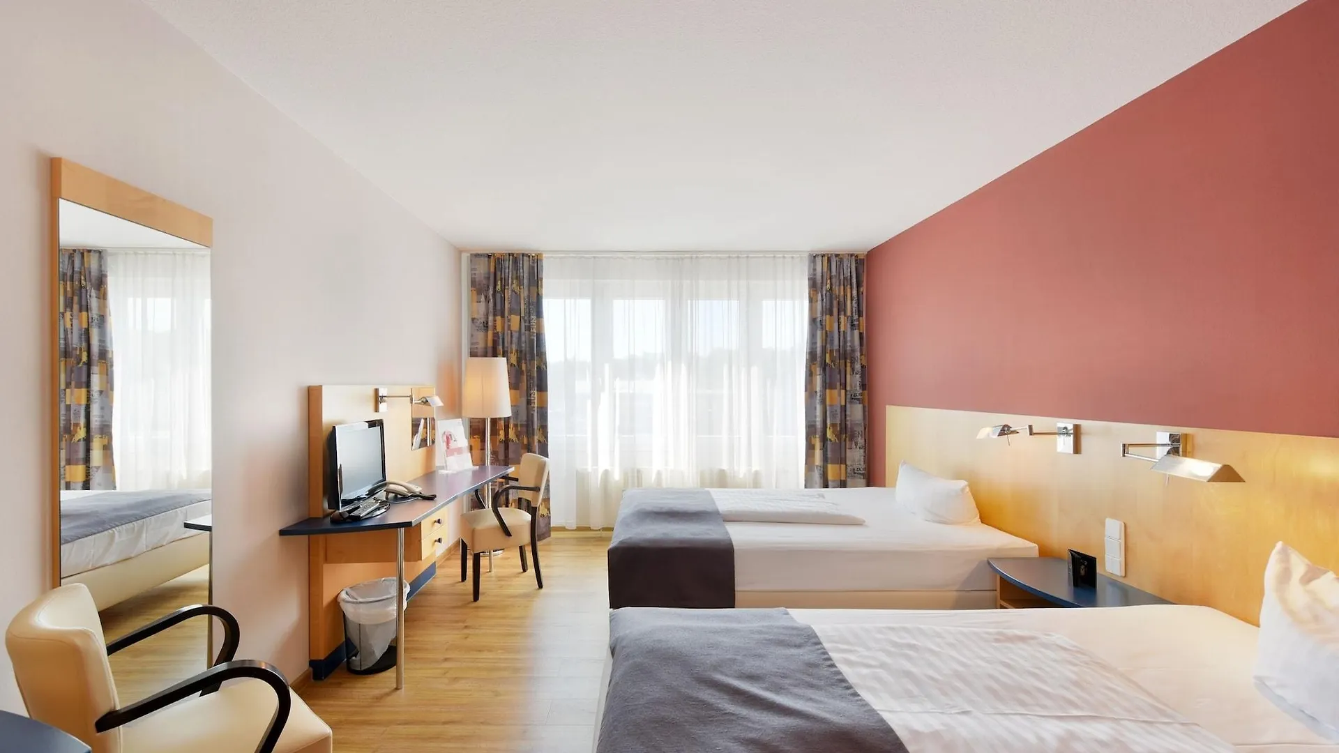 Amedia Dresden Elbpromenade, Trademark Collection By Wyndham Hotel